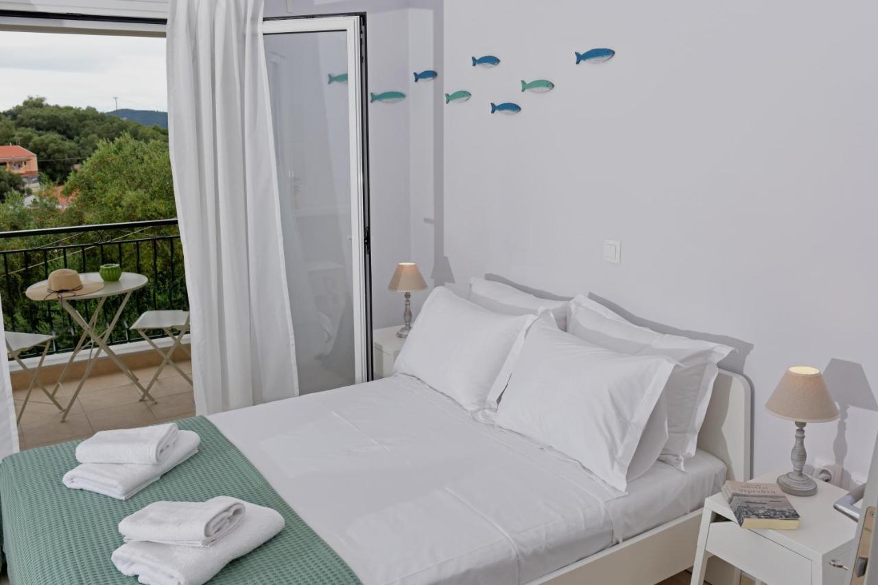 Giorgos & Maria Villas Agios Matthaios  Ngoại thất bức ảnh